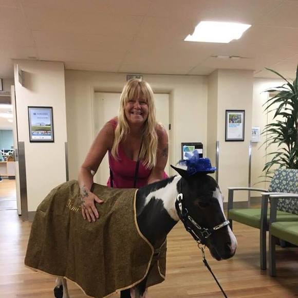 Meet your Posher, Karen - Picture 1 of 1